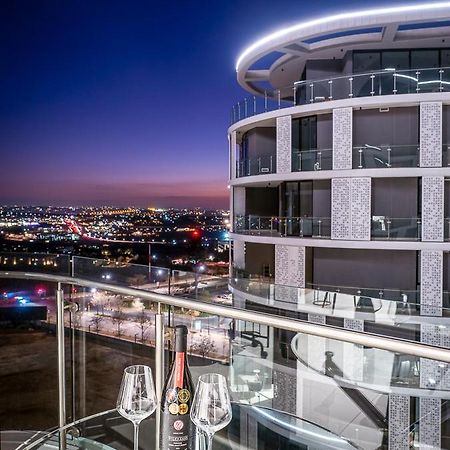 Ekhaya At Ellipse Waterfall City Apartman Midrand Kültér fotó